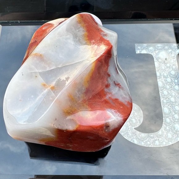 🔥 Large Natural Carnelian Agate Flame Carving ‘Chubby Boy!’ - Picture 3 of 4